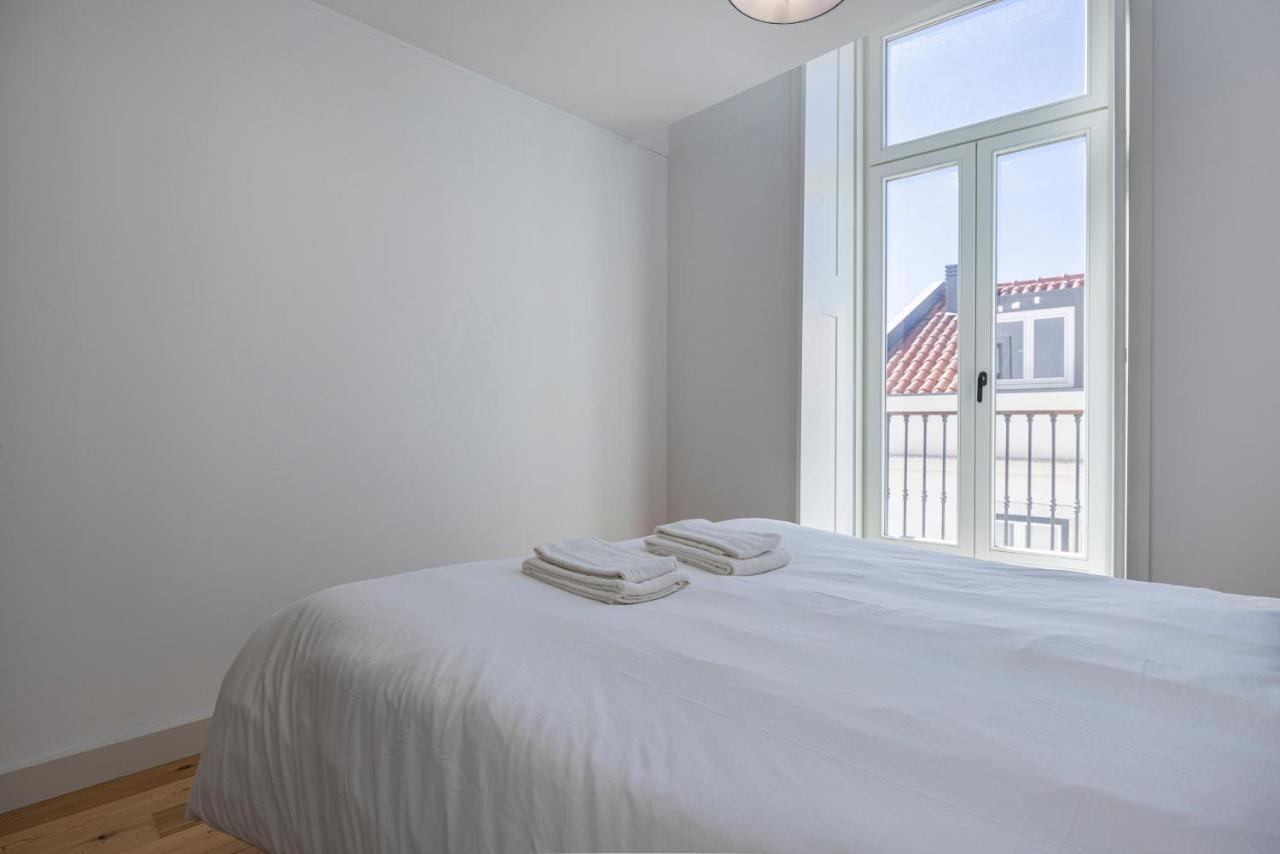 Glamorous 3Bdr Apartment In City Center By Lovelystay Lisboa Extérieur photo