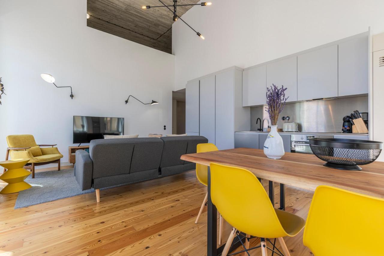 Glamorous 3Bdr Apartment In City Center By Lovelystay Lisboa Extérieur photo