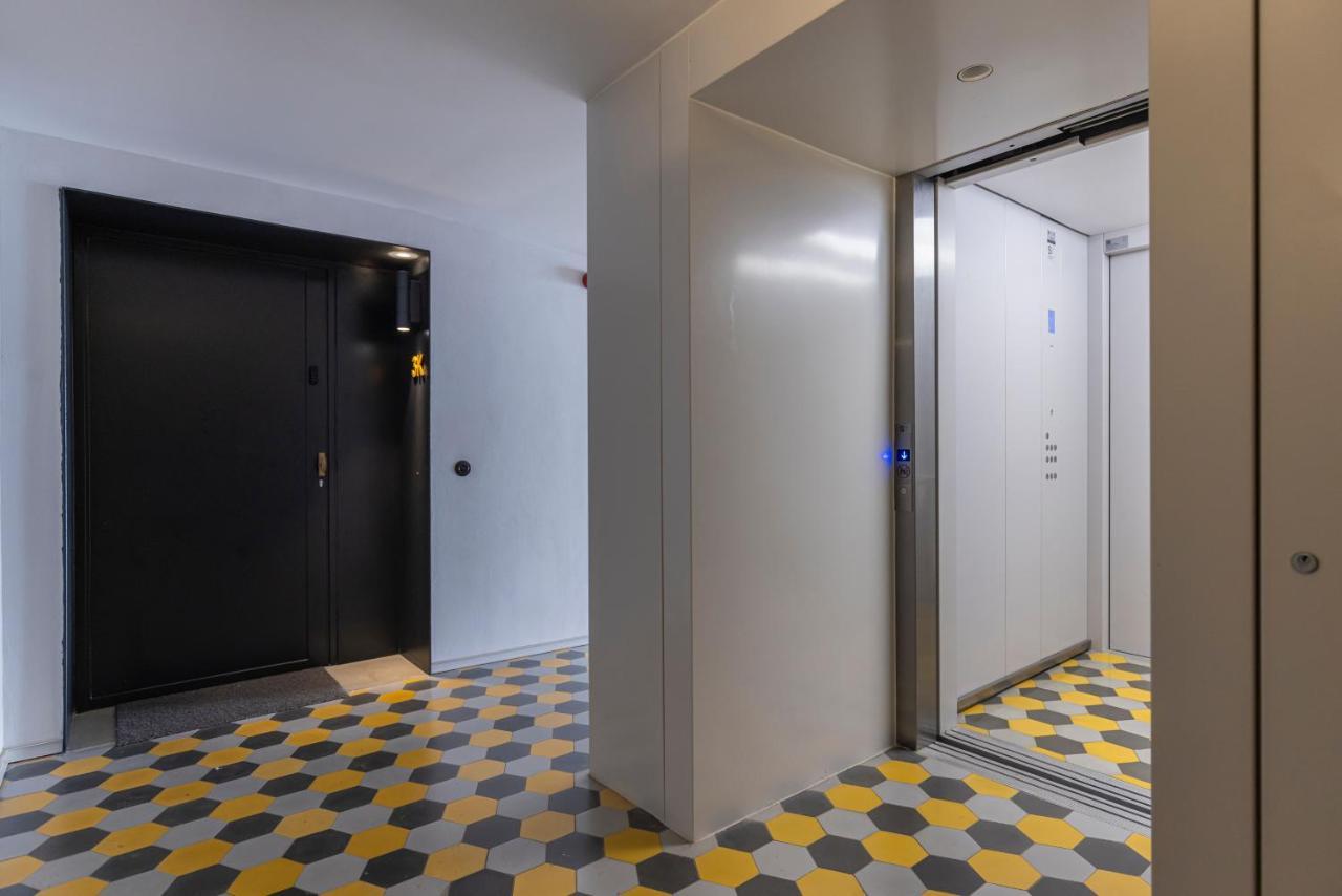 Glamorous 3Bdr Apartment In City Center By Lovelystay Lisboa Extérieur photo