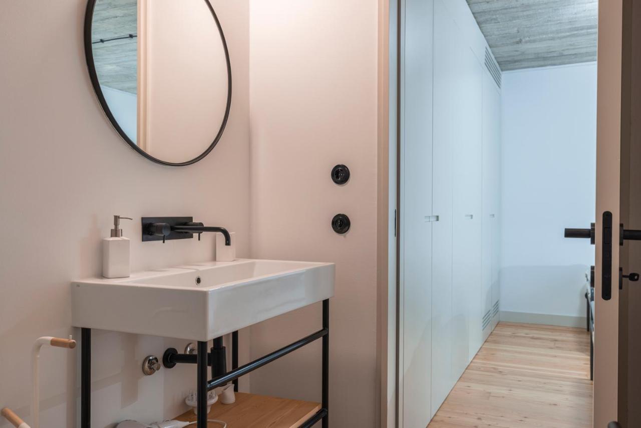 Glamorous 3Bdr Apartment In City Center By Lovelystay Lisboa Extérieur photo