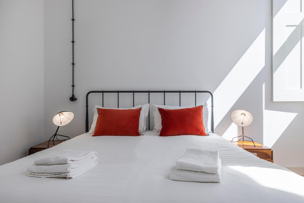 Glamorous 3Bdr Apartment In City Center By Lovelystay Lisboa Extérieur photo