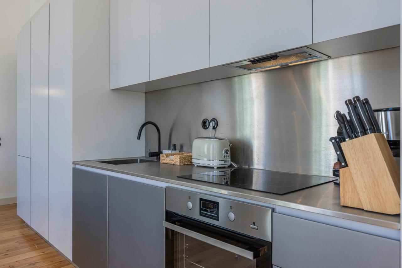 Glamorous 3Bdr Apartment In City Center By Lovelystay Lisboa Extérieur photo